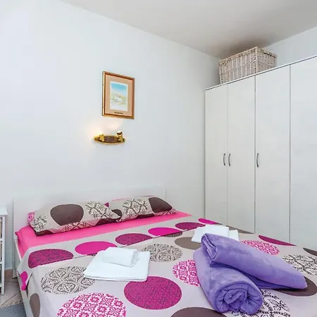 3 Bedroom Front In Selce