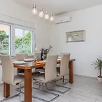 Gorgeous In With Wifi Apartment *