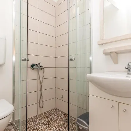 Beautiful In With Kitchen Apartment Selce