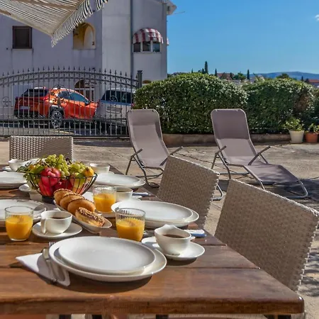 Gorgeous In With Wifi Apartament *