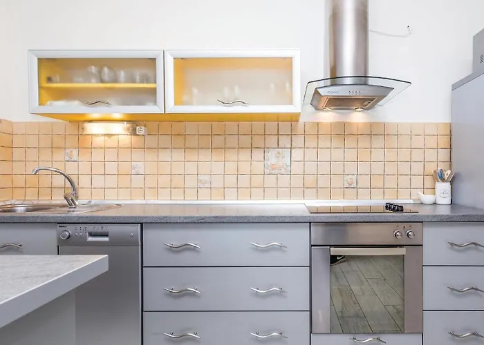 Gorgeous In With Wifi Apartman Selce