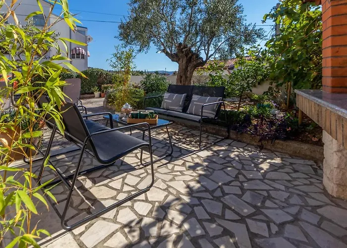 Apartman Gorgeous In With Wifi Selce